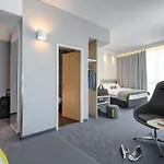 Express - By Ihg