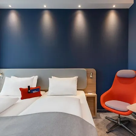 Express - By Ihg Otel 3*