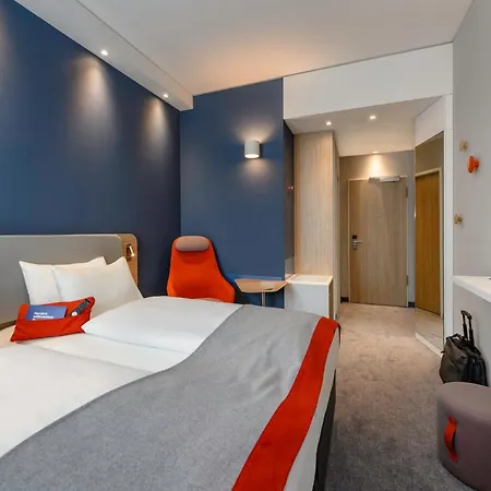 Hotel Express - By Ihg 3*