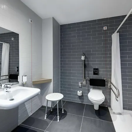 Express - By Ihg Otel Regensburg
