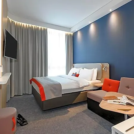 Express - By Ihg 3*
