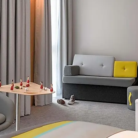 Express - By Ihg 3*