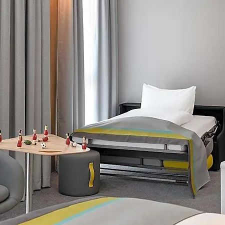Express - By Ihg Hotel 3*