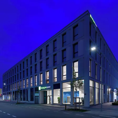 Hotel Express - By Ihg Řezno
