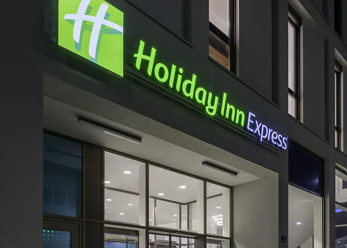 Express - By Ihg Hotel 3*