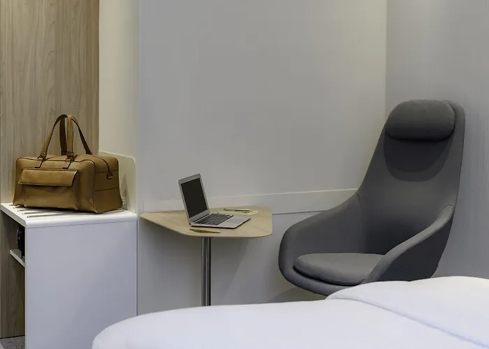 Express - By Ihg Hotel 3*